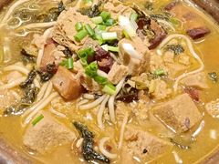 -东口码头·烧鸽子·鱼头泡饼·地方菜(金鹰悦城店)