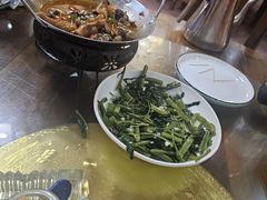 -芦茨金富饭庄·25年老字号·专做稻草鸡