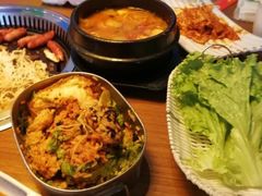 -豚豚猪村烤肉·韩国烤肉(总店)