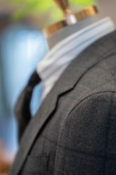 -优刻西服西装定制(金轮国际广场店)