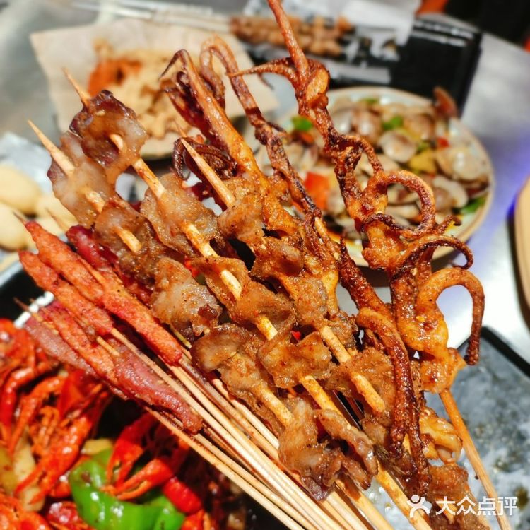 龙虾季来临,让夺胃带你享受味蕾的盛宴