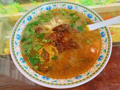 红烧牛肉面-金杨拉面王小吃面馆·牛三宝面·红烧牛肉粉