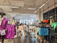 -NIKE上海青浦换季优惠店