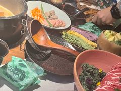 -芸山季·云南山珍菌火锅(人民广场来福士店)