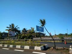 -西沃古尔·拉姆古兰爵士国际机场