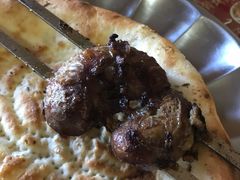 -烤肉小伙烤肉店