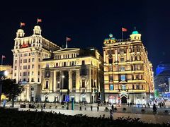 -瑞虹新天地月亮湾