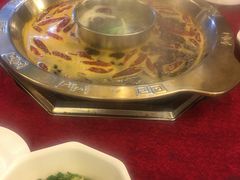 -山城年华老火锅(玉林店)
