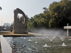 -上海市龙华烈士陵园