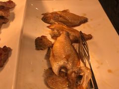 香煎小黄鱼-盛宴标帜西餐厅龙虾.鲍鱼•牛排(重庆喜来登大酒店)