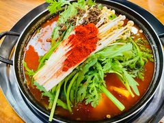 土豆排骨火锅-喇喇排骨火锅·传统韩式脊骨汤(望京西园总店)