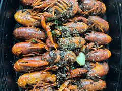 -肥肥虾庄·金牌油焖大虾(汉口城市广场店)
