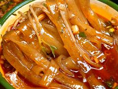 -拈签一笑黄牛肉辣卤串串