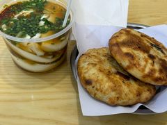 切馅精肉火烧-张吉祥花椒肉火烧(老潍县美食城店)