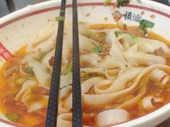 -顺溜·手工刀削面·黑金店(铜锣湾店)