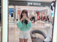 -LAQUEEN 时尚健康假发(万象城总店)