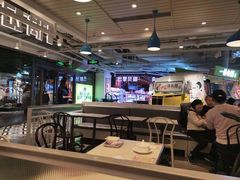 大堂-满记甜品(优客百盛店)
