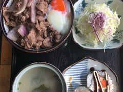 温泉蛋牛丼饭-京和风食堂·定食寿喜锅(保利樾广场店)