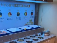 -七欣天香辣蟹火锅(闵行浦江欢乐颂店)