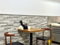 -黄阿姨锅贴大王(万航渡路店)