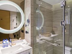 -上海中航虹桥机场泊悦酒店