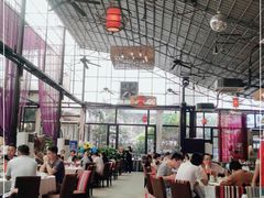 大堂-大树头森林餐厅(番禺广场店)
