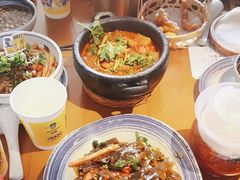 -包整·丝娃娃(一览甲秀楼风景店)