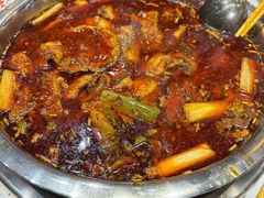 -肖肖酸萝卜鱼火锅(总店)