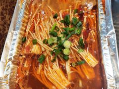 金针菇-茸梅路右拐龙虾-农家菜(松江店)