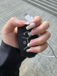 -UGIRL有个美甲