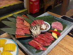 -炼火烤肉店