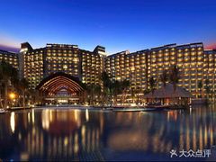 -三亚湾海居铂尔曼度假酒店