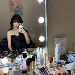-MAO亲爱的猫婚纱摄影工作室