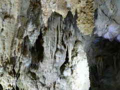 -巴马水晶宫