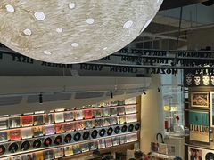 -黑胶星球(华发中城商都店)