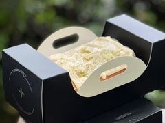-白蘭BLANK(杭州湖滨银泰in77C区店)