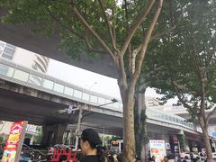 -老街烧烤大排档·地道湖北菜·龙虾馆(汉口火车站店)