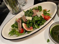 烤牛肉配无花果沙拉-atta bj(国贸商城店)
