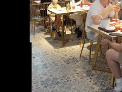 -欧提汗·新疆餐厅·清真(银都路店)