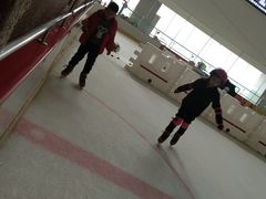 -冰纷万象滑冰场(二七万象城店)