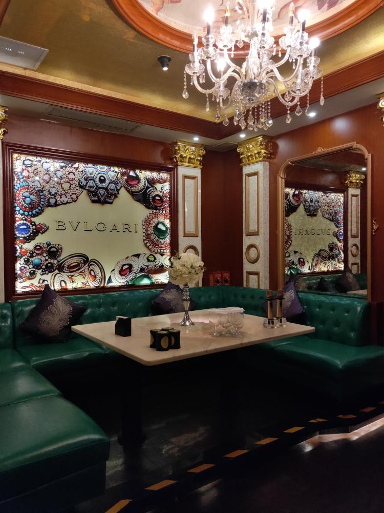 v-show主题ktv(省体育场店)-"音响效果非常好,歌曲也很全,每个包厢都