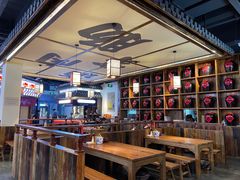 大堂-先启半步颠小酒馆(白麓里店)
