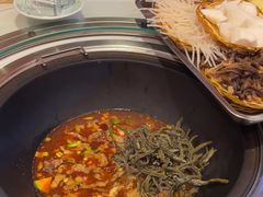 -人民公社铁锅炖·东北菜(卫国道店)