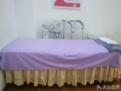 -苗方清颜专业祛痘养生