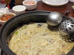 -菌之家·专业纯野生菌火锅·特色炒菌