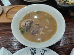 -清真吴记门钉肉饼·喜多利