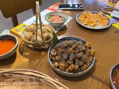 -包整·丝娃娃(一览甲秀楼风景店)