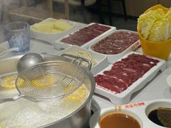 -浪里寻·臻牛养生牛肉火锅(方圆荟店)