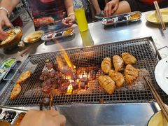 -马路牙子烧烤音乐酒馆(望京店)