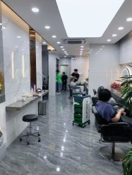 点击看大图 -七分屋LA·烫发·染发·剪发